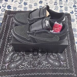 Jordan 1 Retro Low OG SP Travis Scott Black Phantom